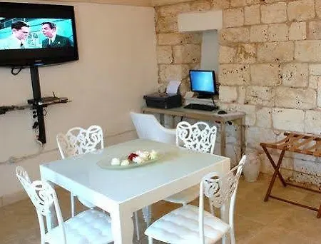 Relais La Fontanina - Wine Hotel Ostuni